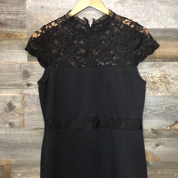 LBD | Alison Andrews | Lace Dress | M - Picture 2 of 8